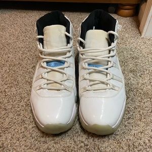 Jordan 11 Columbia Size 13 used